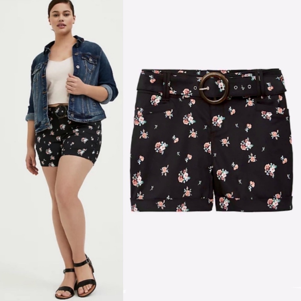 TORRID BELTED MID SHORT - SATEEN FLORAL BLACK